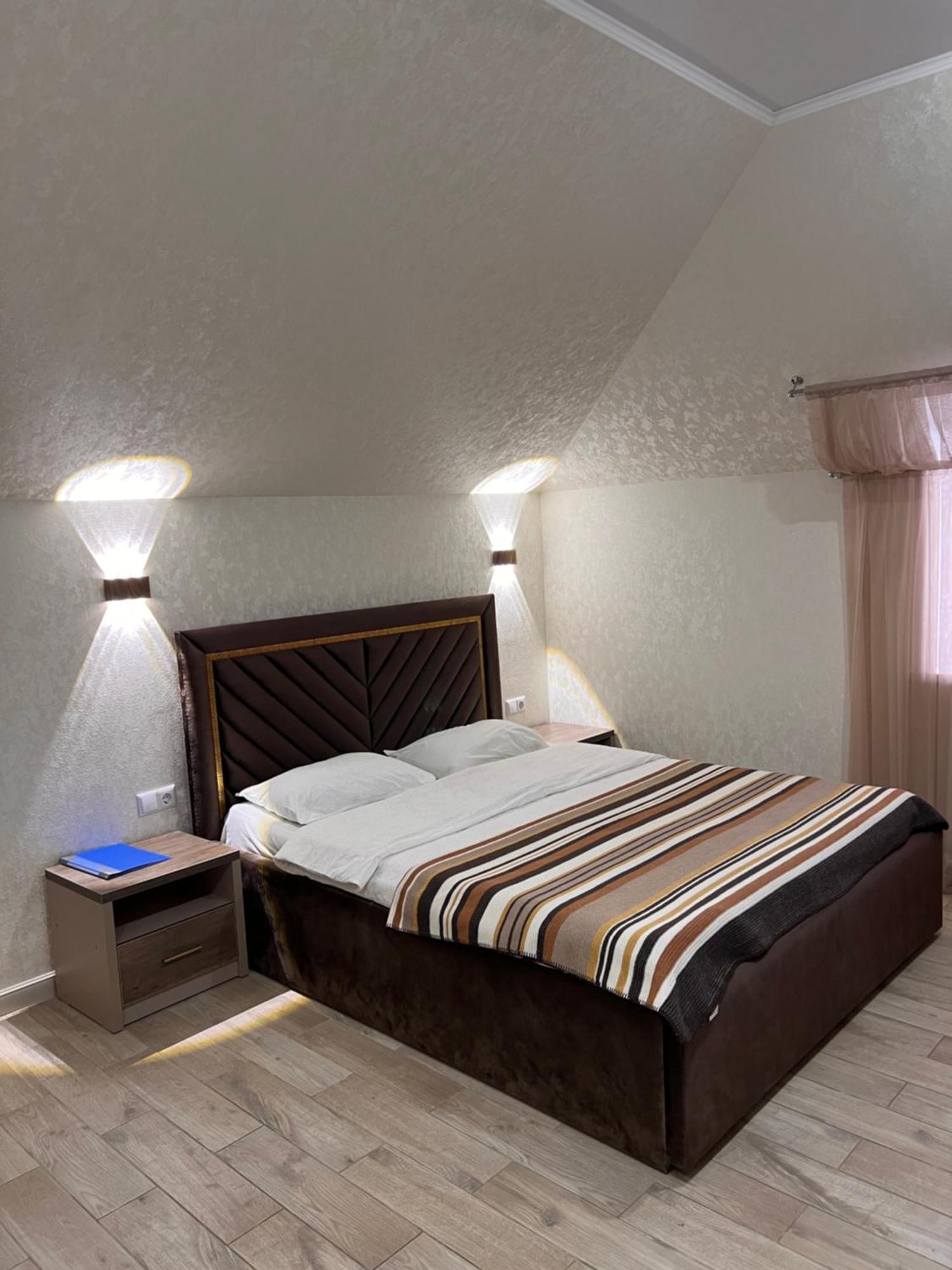 Гостинично-Банный Комплекс Майами Люкс Hotel Kostanay Exterior photo